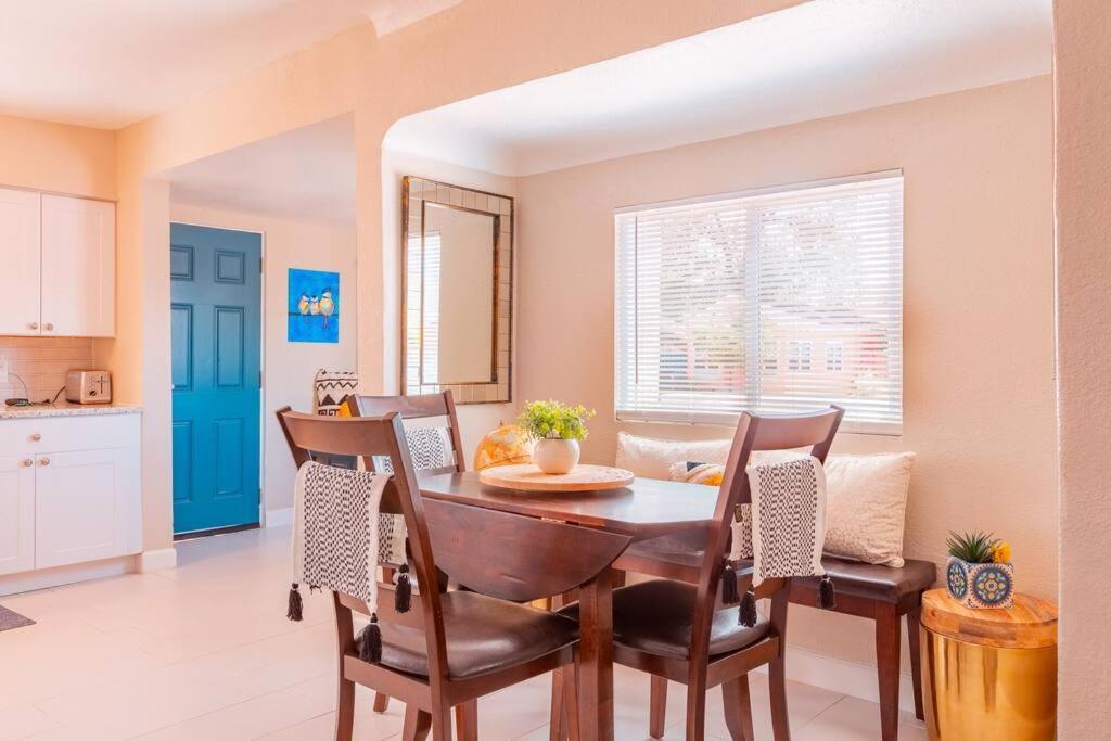 The Patito: Walk To The Zoo, Cafes And Restaurants Villa แอลบูเคอร์คี ภายนอก รูปภาพ